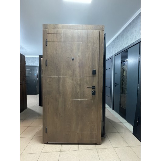 Вхідні двері Комфорт Дверь квартирная 860-960*2050мм Булат 1